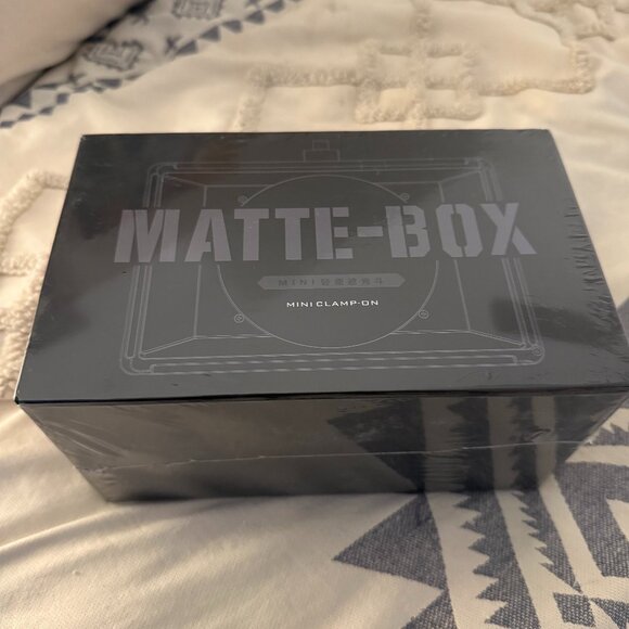Brand New Tiltaing Mini Matte Box (MB-T15) - Sealed - Picture 1 of 8